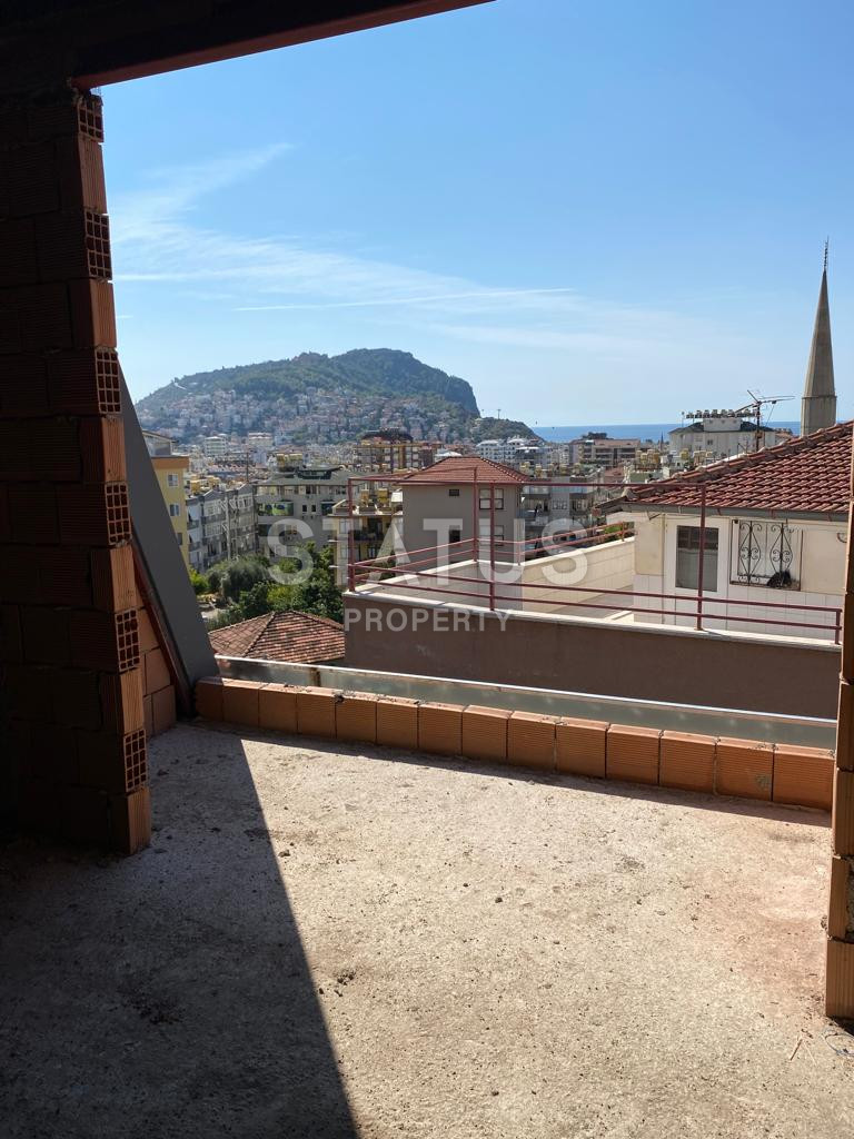 Apartments of different layouts at the final stage of construction in the center of Alanya, from 60 to 150 m2. фото 12