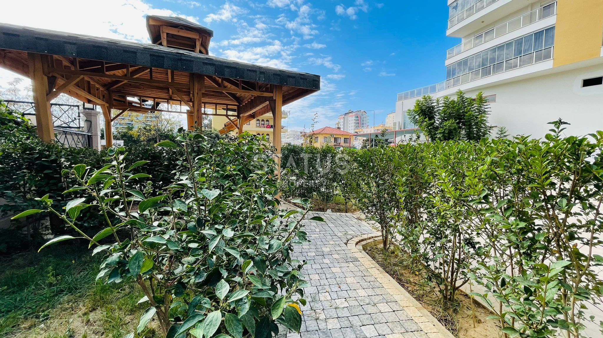 Меблированная двухкомнатная квартира в новом доме в центре Махмутлара, 55 кв.м. фото 26