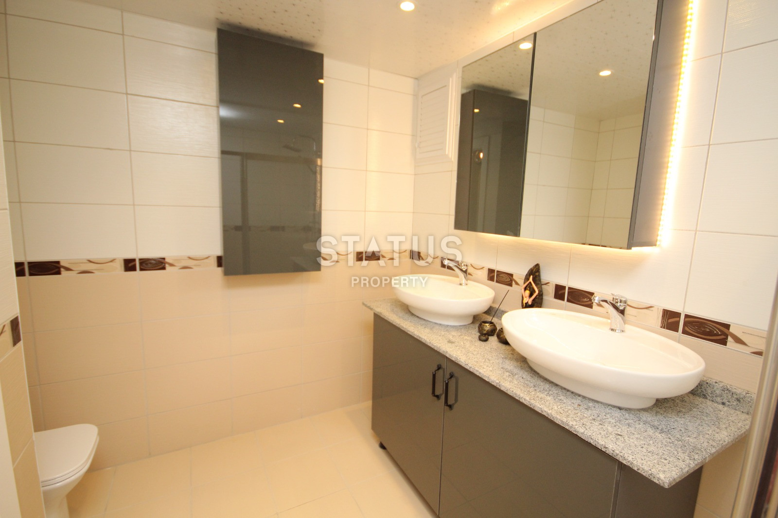 Апартаменты 2+1, в районе Тосмур, 250 метров от моря, 130 кв.м. фото 18