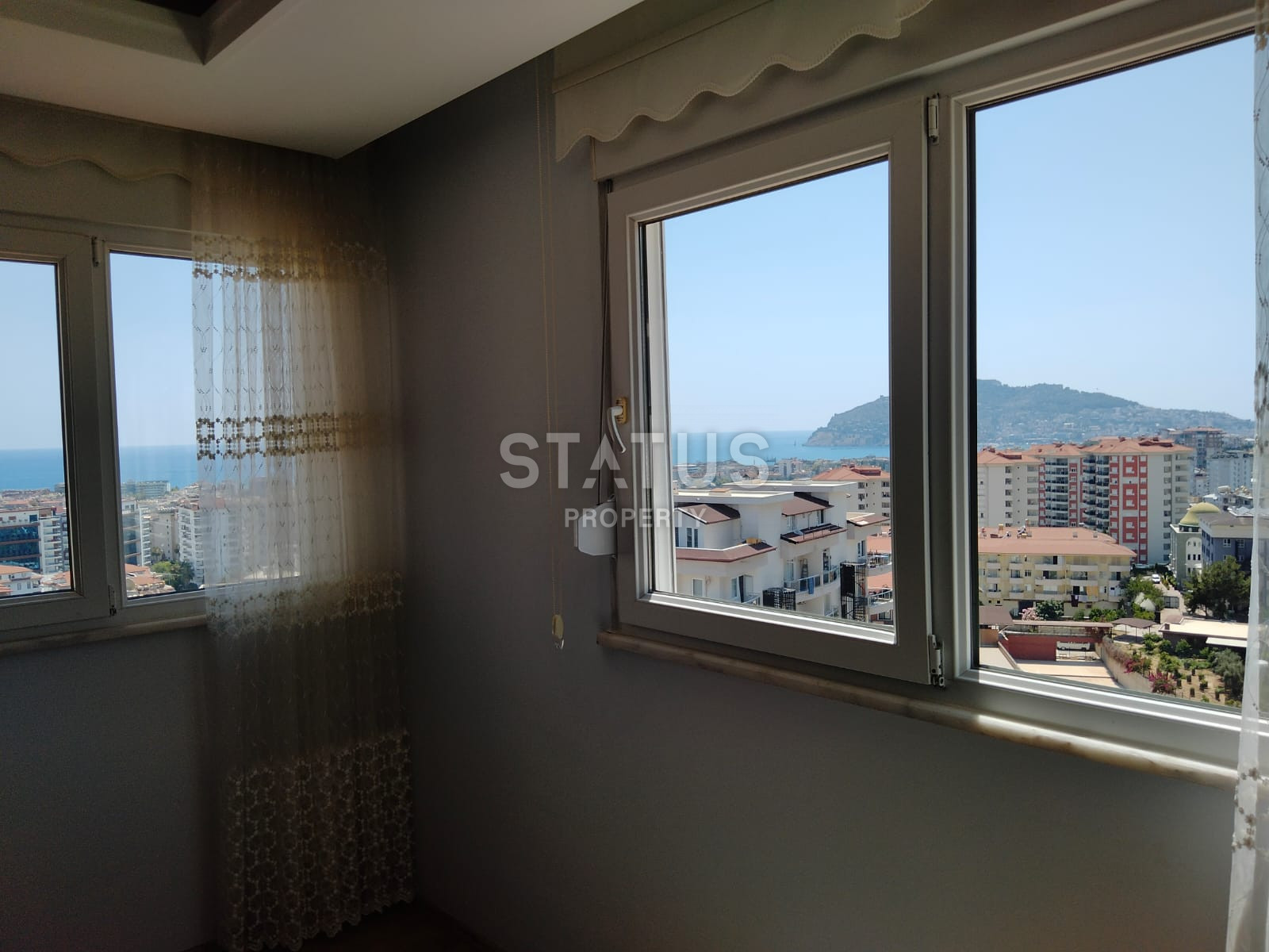 View duplex 4+1 on the sea, mountains and Kale in the Cikcilli area, 300 sq.m. фото 3