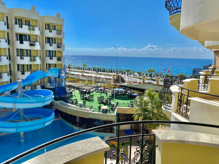 Апартаменты 2+1 на первой береговой линии в районе Махмутлар, 100 кв.м. фото 1