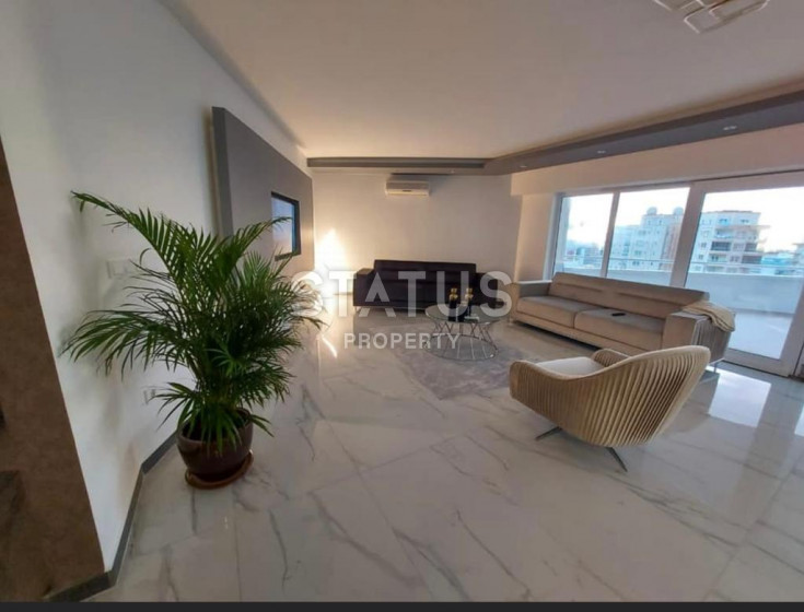 Просторная трехкомнатная квартира с новой мебелью в популярном комплексе , 135м.кв фото 1