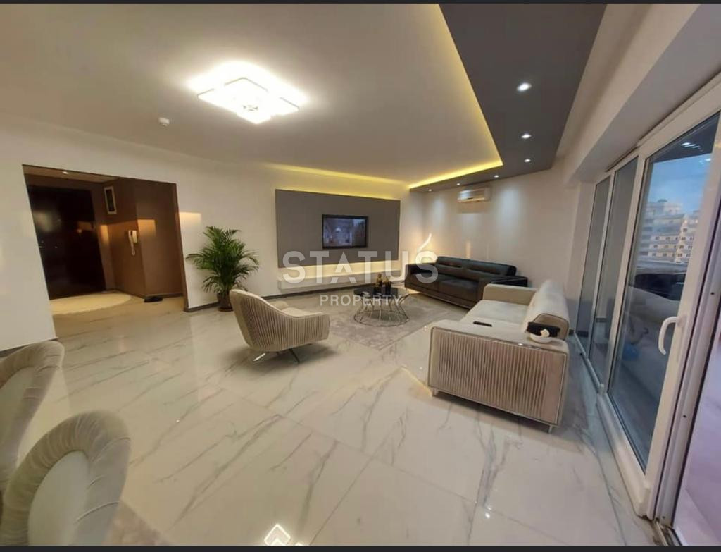 Просторная трехкомнатная квартира с новой мебелью в популярном комплексе , 135м.кв фото 3