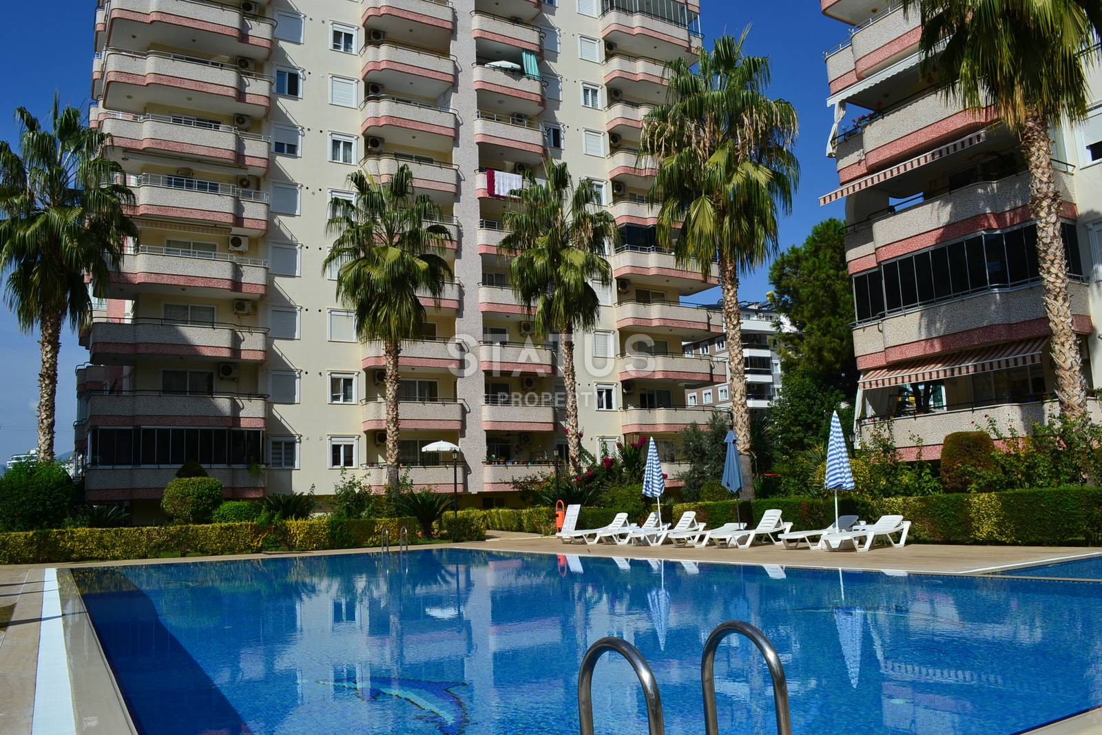 Furnished apartment in the center of Mahmutlar 2+1, 115 sq.m. фото 21