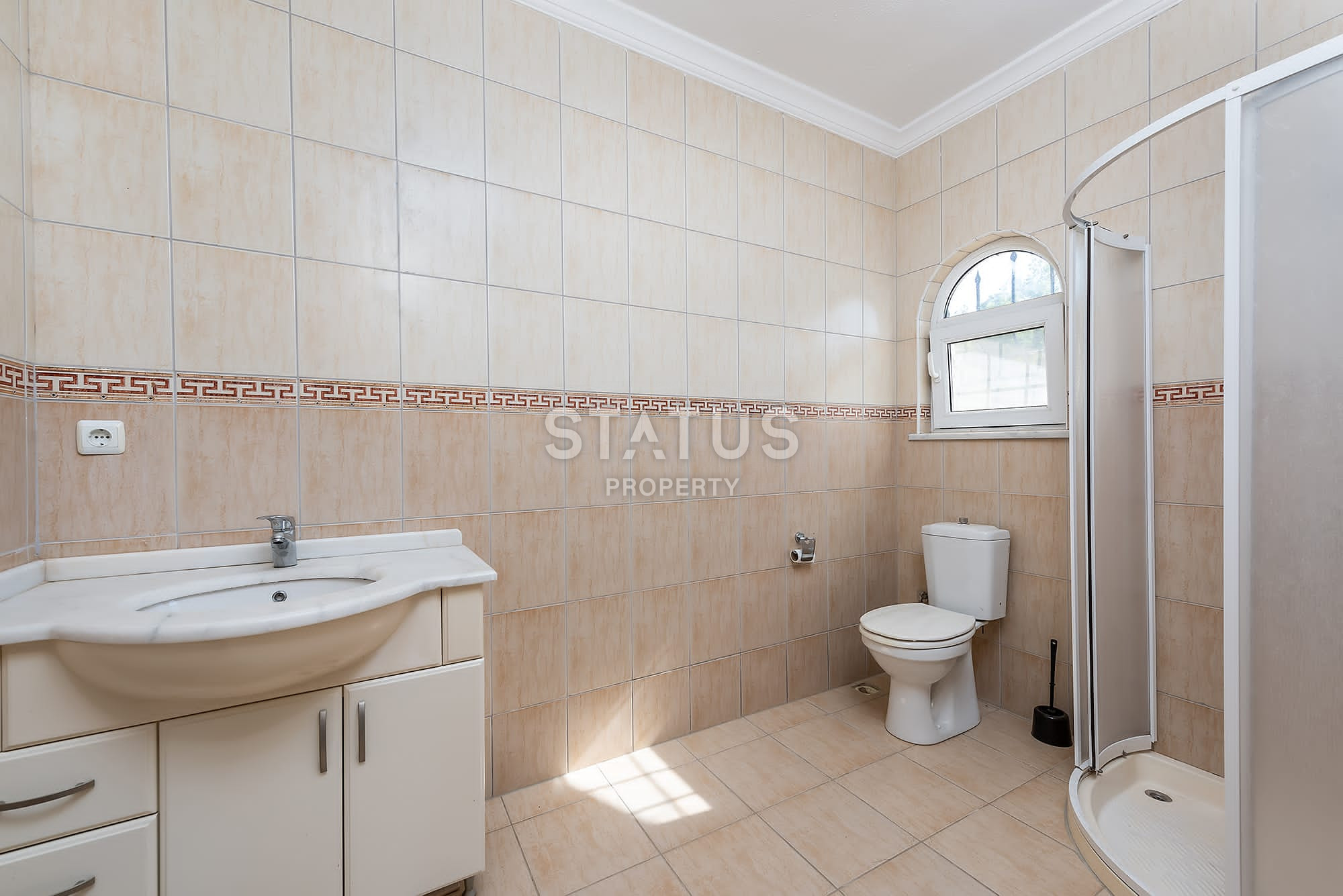 Меблированная Вилла планировки 3+1, в пешей доступности до лучшего пляжа Инжекум, в районе Авсаллар, 220 кв.м. фото 7