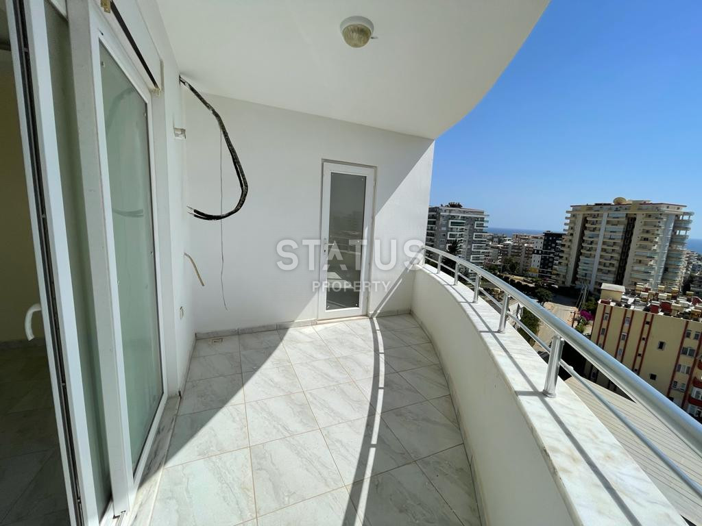 Bright apartment 2+1 with sea views in Mahmutlar, 100 m2. фото 9