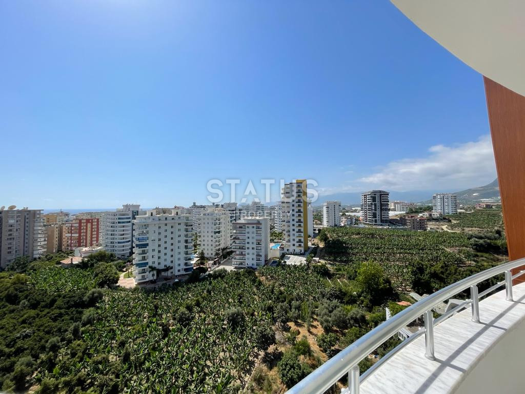 Bright apartment 2+1 with sea views in Mahmutlar, 100 m2. фото 12