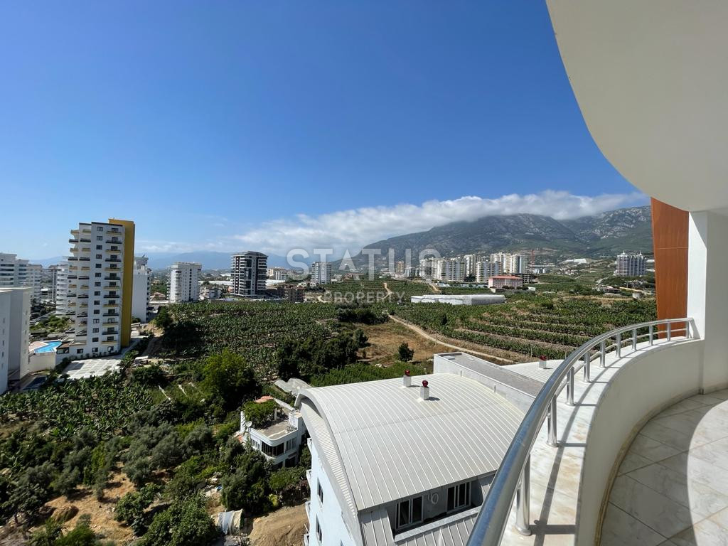 Bright apartment 2+1 with sea views in Mahmutlar, 100 m2. фото 14