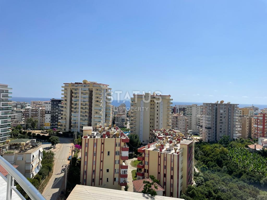 Bright apartment 2+1 with sea views in Mahmutlar, 100 m2. фото 15