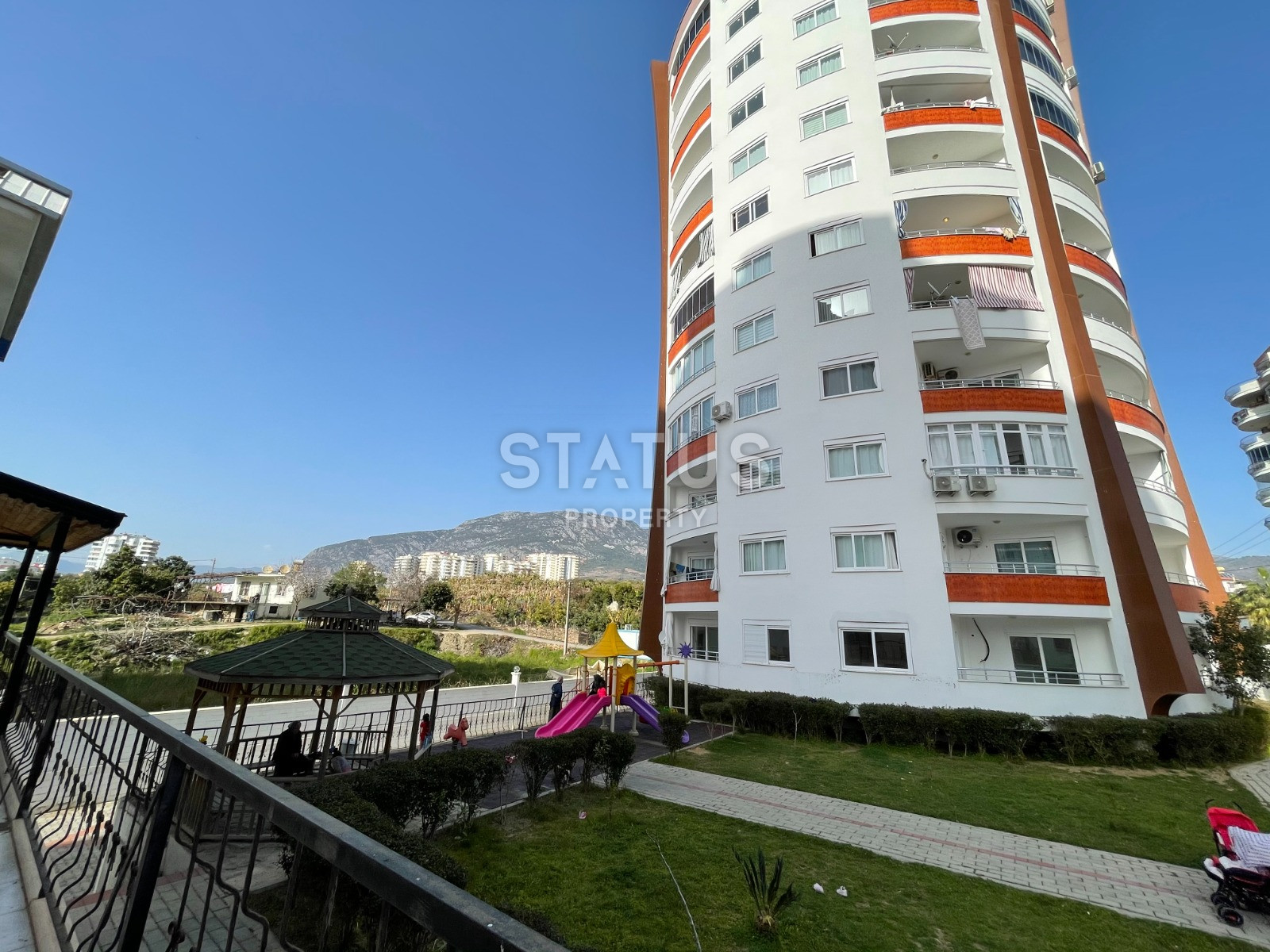 Bright apartment 2+1 with sea views in Mahmutlar, 100 m2. фото 23