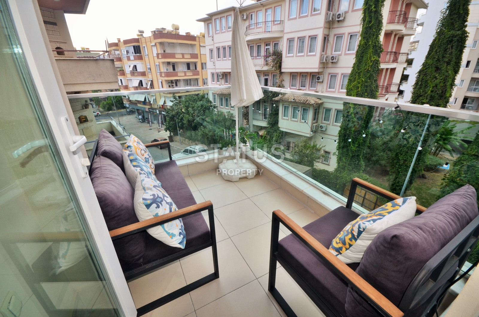 Apartment 1+1, 500 meters from the sea, 65 sq.m in the center of Alanya. фото 4