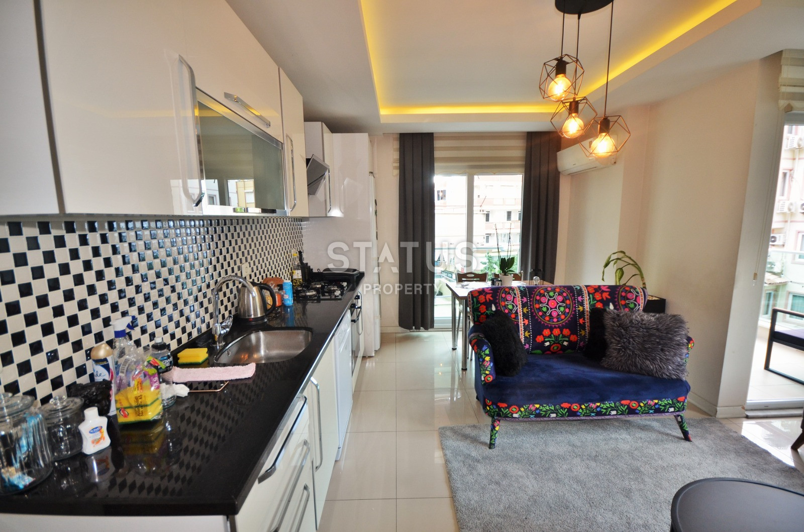 Apartment 1+1, 500 meters from the sea, 65 sq.m in the center of Alanya. фото 5