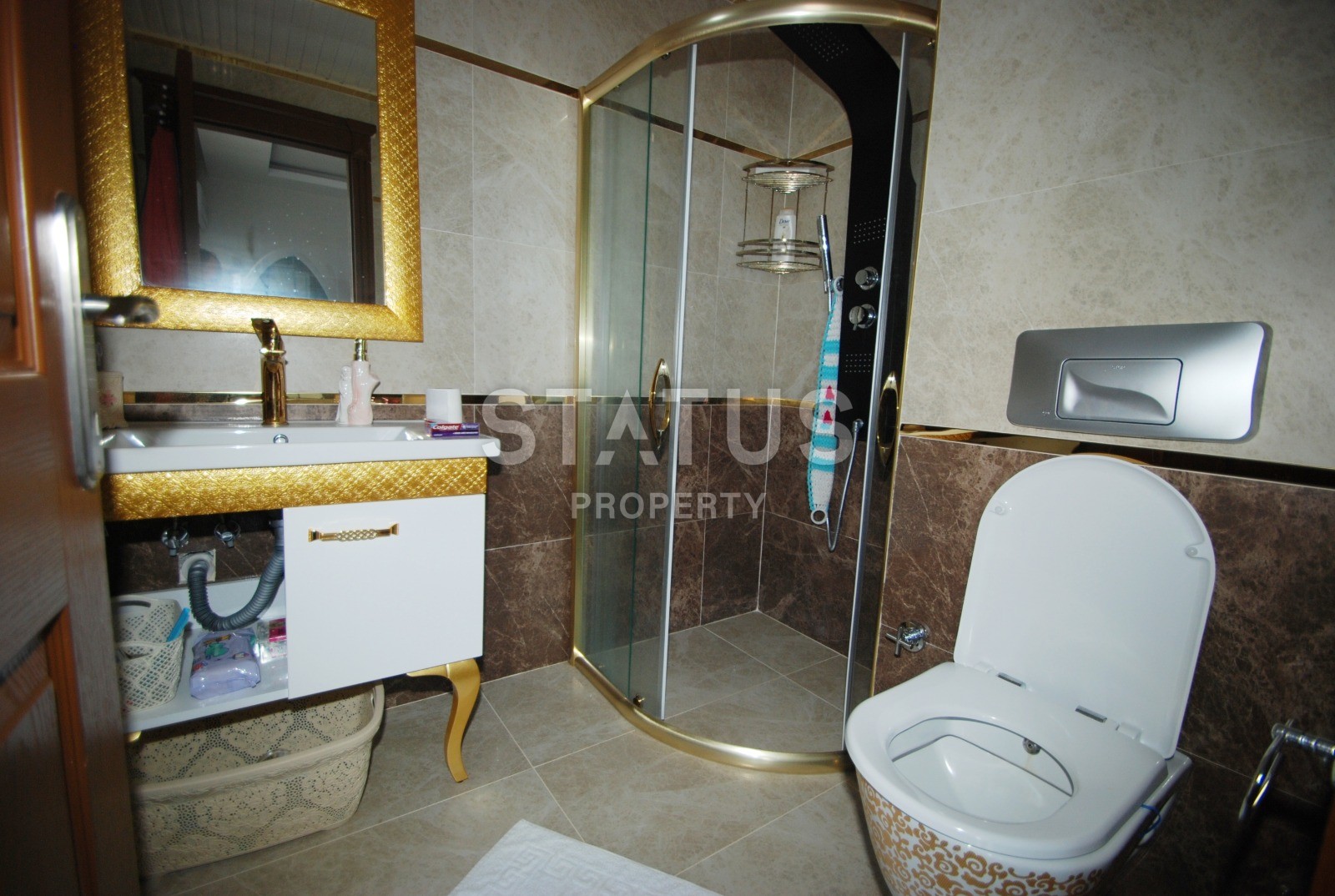 Трехкомнатные апартаменты с отличным ремонтом на первой береговой линии, 125 кв. м. фото 12