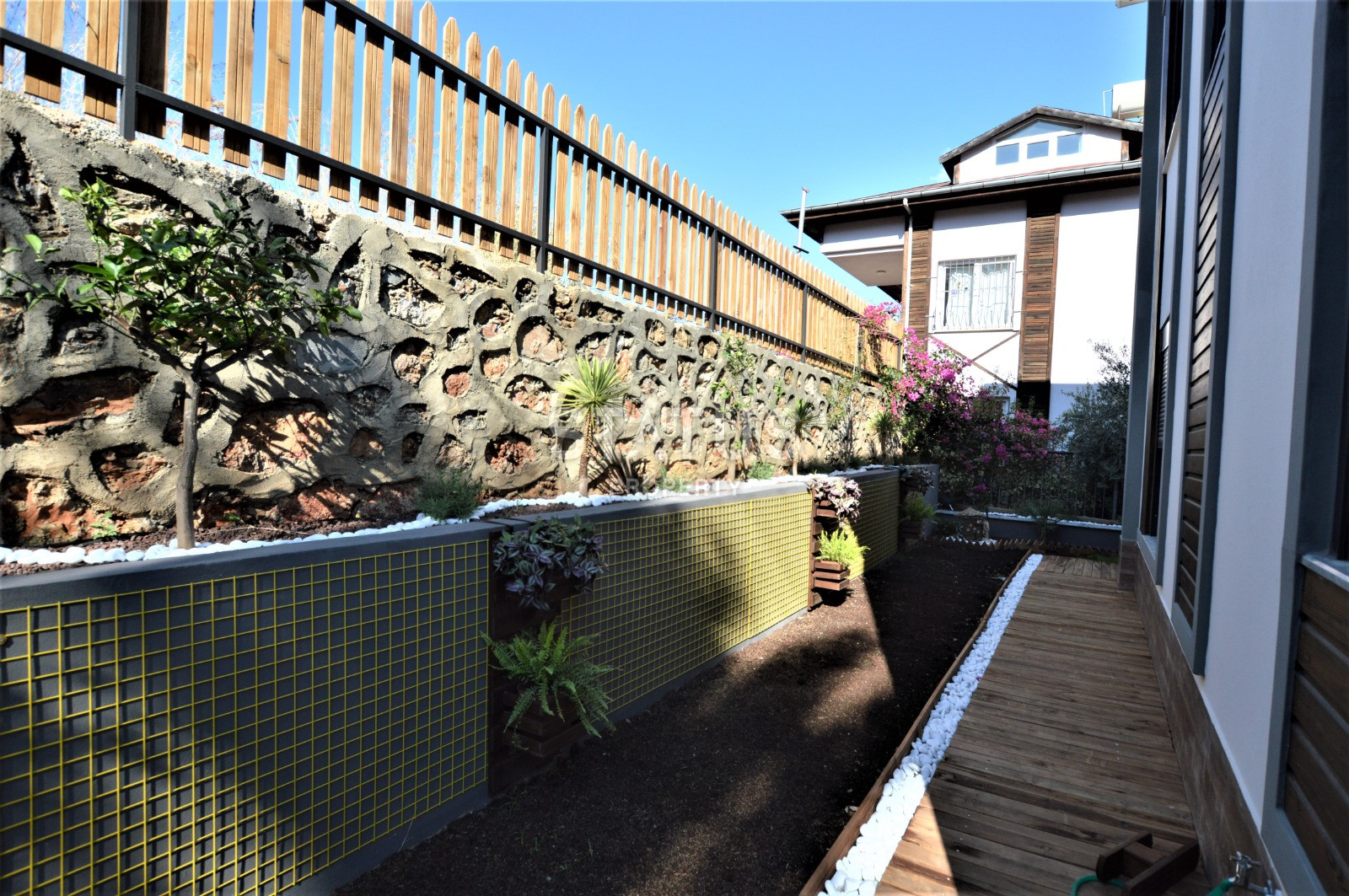 Трехэтажная вилла планировкой 4+1 в исторической части города Алания, 260м2 фото 46