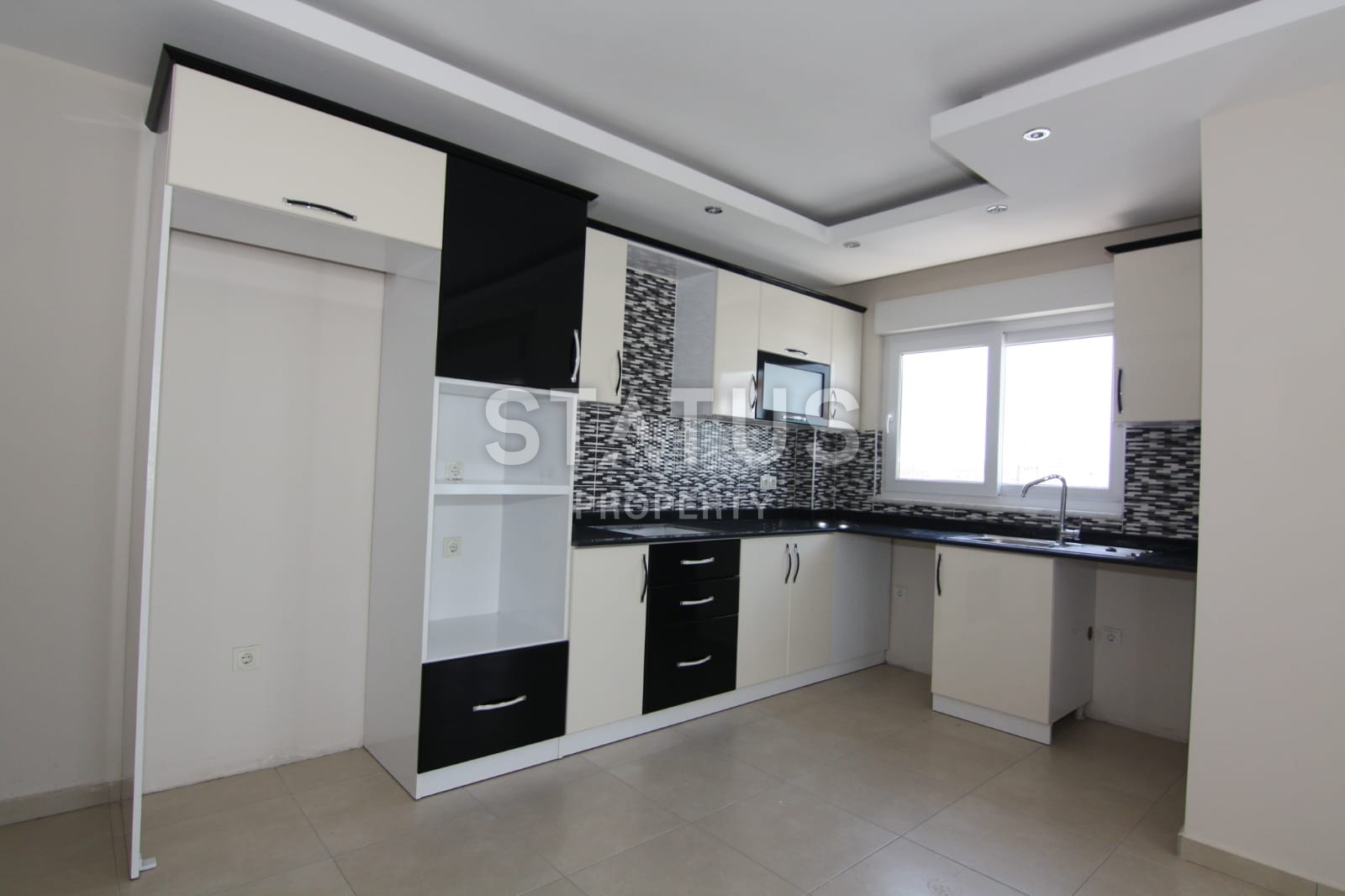 Новая квартира в новом комплексе с собственной инфраструктурой, 70 кв. м. фото 3