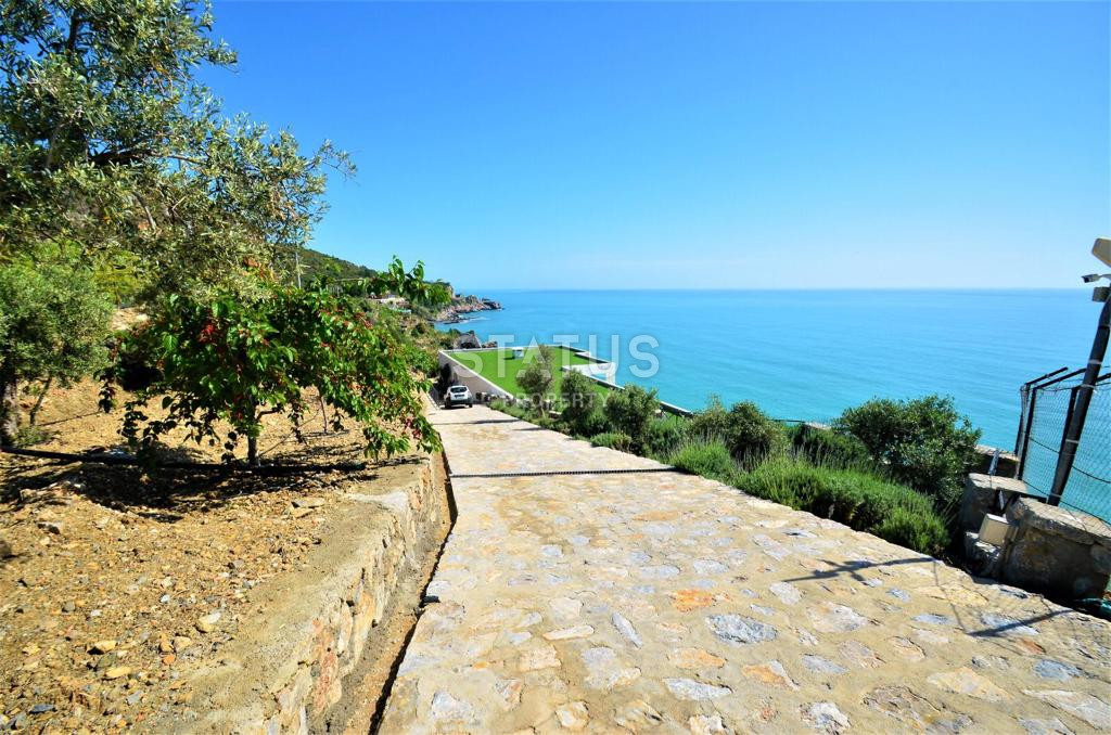 Exclusive villa 5+1, which has no analogues in Alanya with its own beach! фото 38