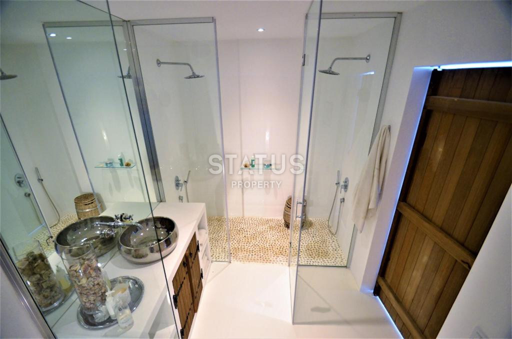 Exclusive villa 5+1, which has no analogues in Alanya with its own beach! фото 4