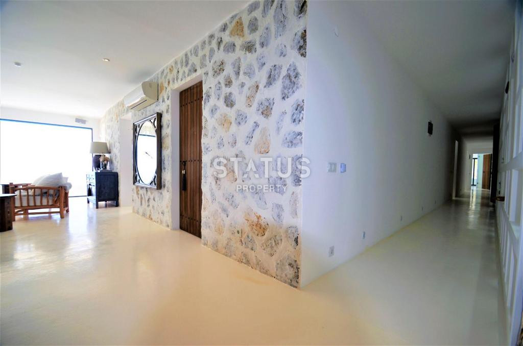 Exclusive villa 5+1, which has no analogues in Alanya with its own beach! фото 13