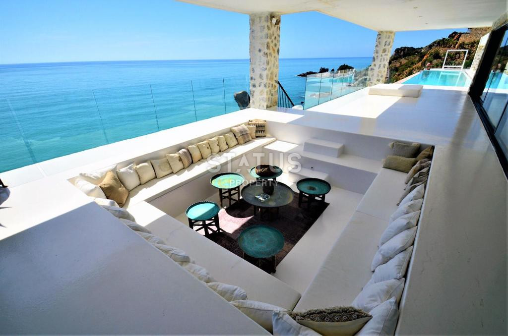 Exclusive villa 5+1, which has no analogues in Alanya with its own beach! фото 48