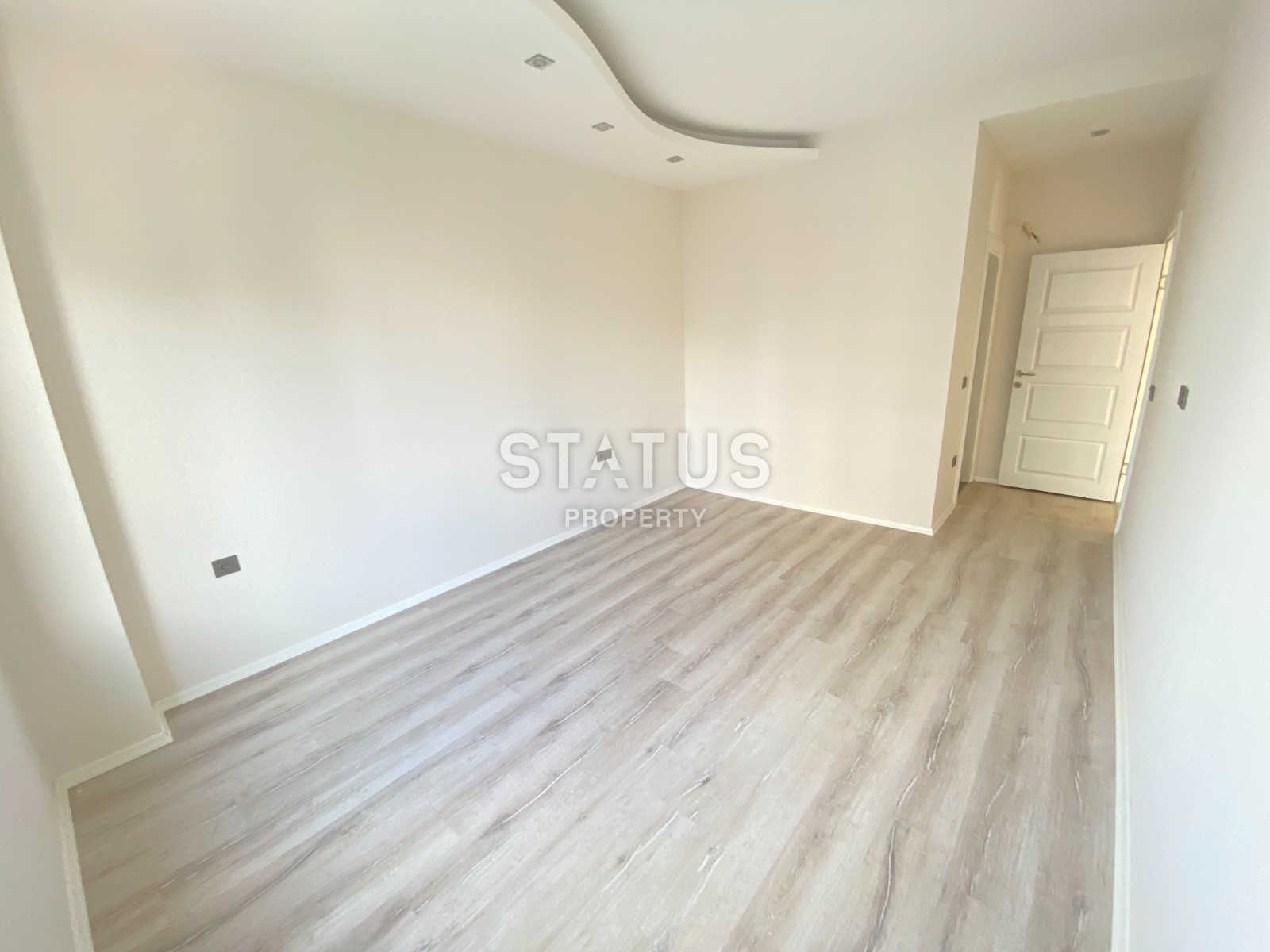 Просторные апартаменты 2+1 с видом на горы и море, в районе Махмутлар 120 кв.м. фото 3