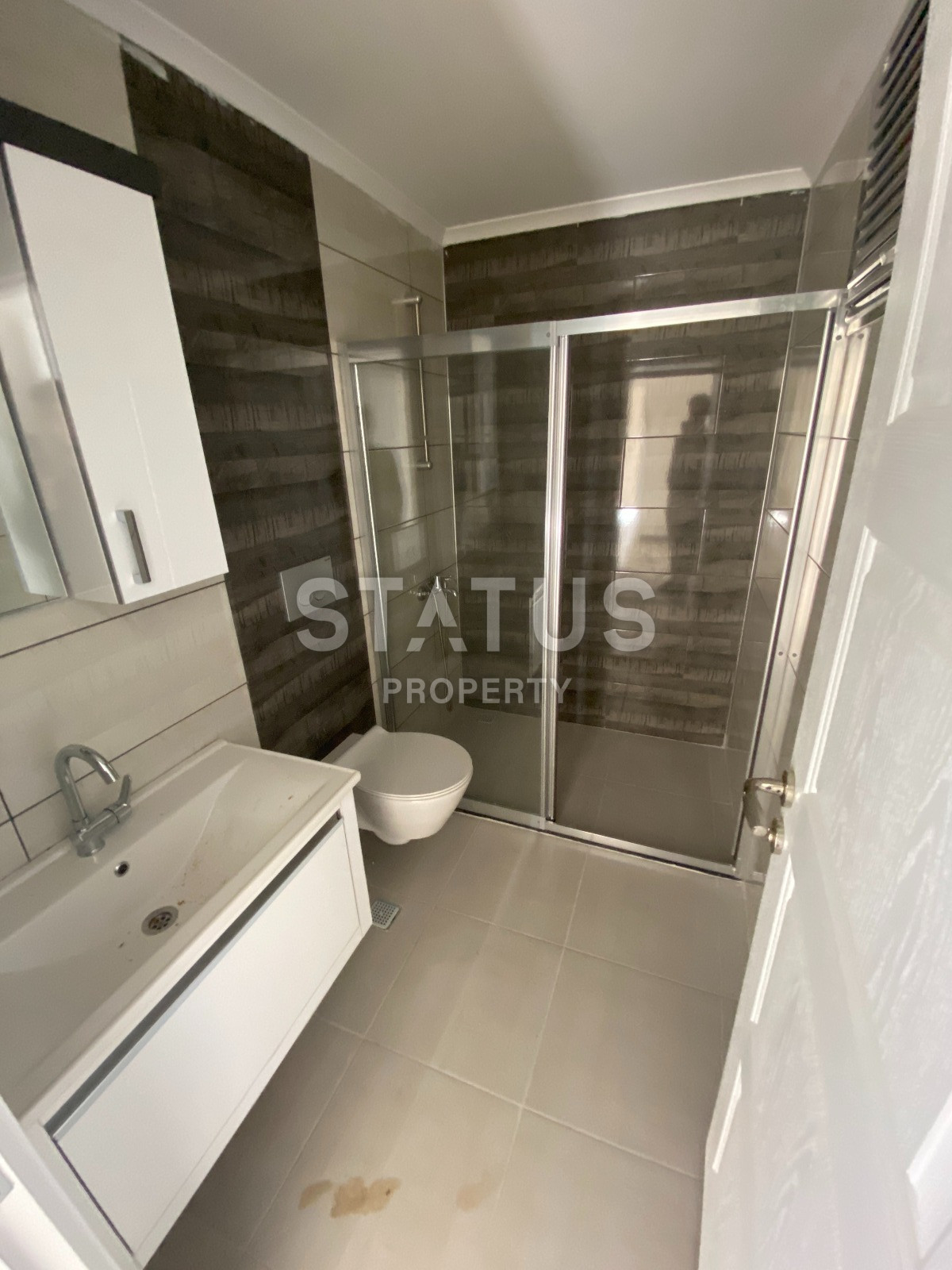 Просторные апартаменты 2+1 с видом на горы и море, в районе Махмутлар 120 кв.м. фото 10