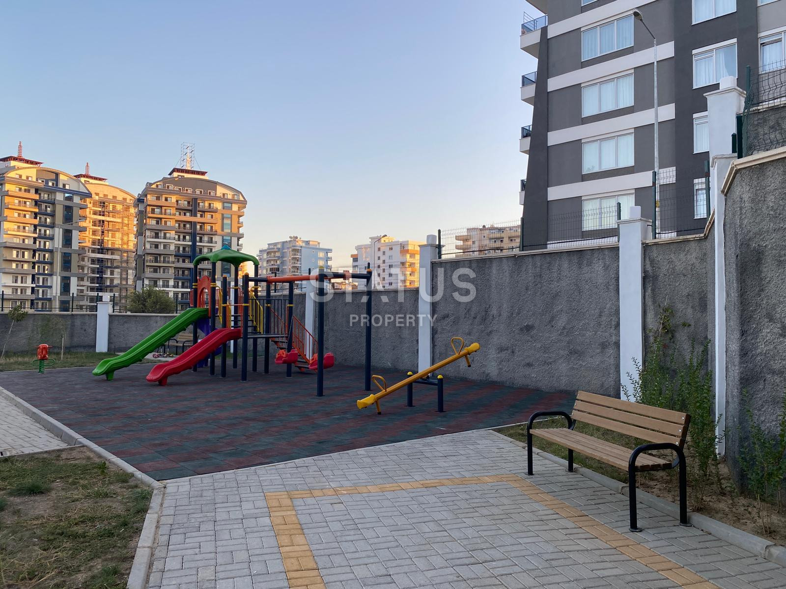 Просторные апартаменты 2+1 с видом на горы и море, в районе Махмутлар 120 кв.м. фото 21