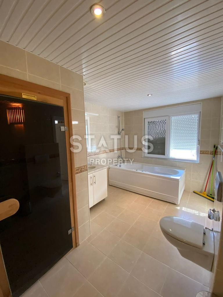 Просторные апартаменты 3+1 с собственной сауной, в районе Махмутлар, 180 кв.м. фото 12