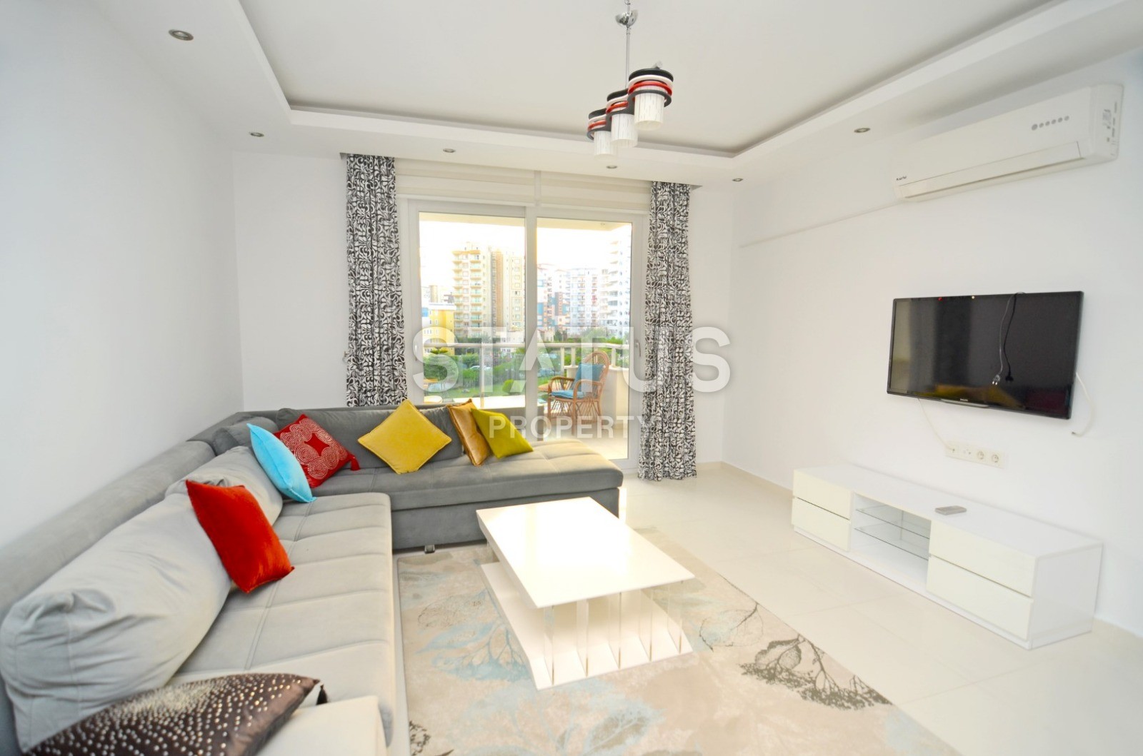 Меблированная квартира в комплексе с открытым и крытым бассейнами. Отличная цена! 65 кв.м. фото 8