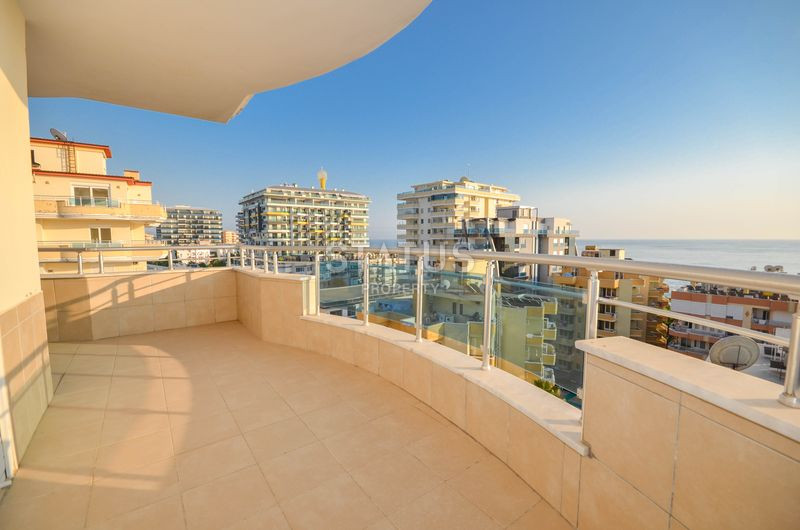 Видовой Дуплекс 4+1, в 50 метрах от моря, в районе Махмутлар, 240 кв.м. фото 1