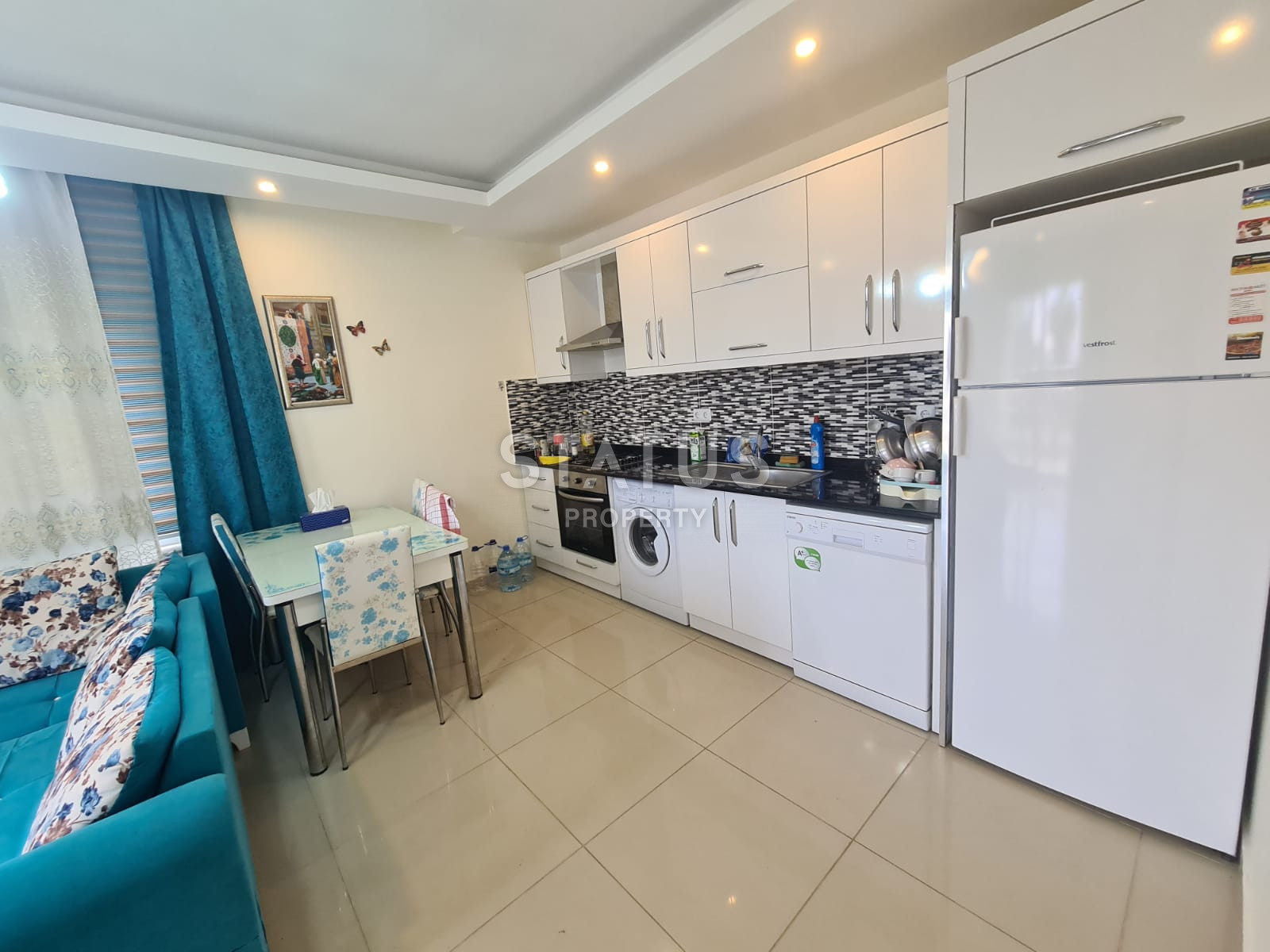 Просторные, меблированные апартаменты 2+1, в 150 метрах от моря, в районе Махмутлар, 100 кв.м. фото 8