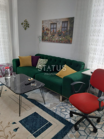 Квартира 1+1 с мебелью и техникой в Махмутларе, 65 кв.м. фото 1