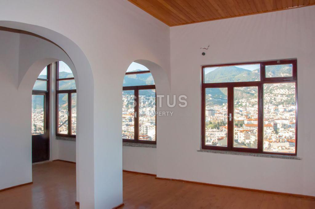 Вилла на две квартиры 2+1 на историческом полуострове в самом центре Алании. фото 8