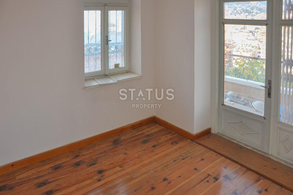 Вилла на две квартиры 2+1 на историческом полуострове в самом центре Алании. фото 10