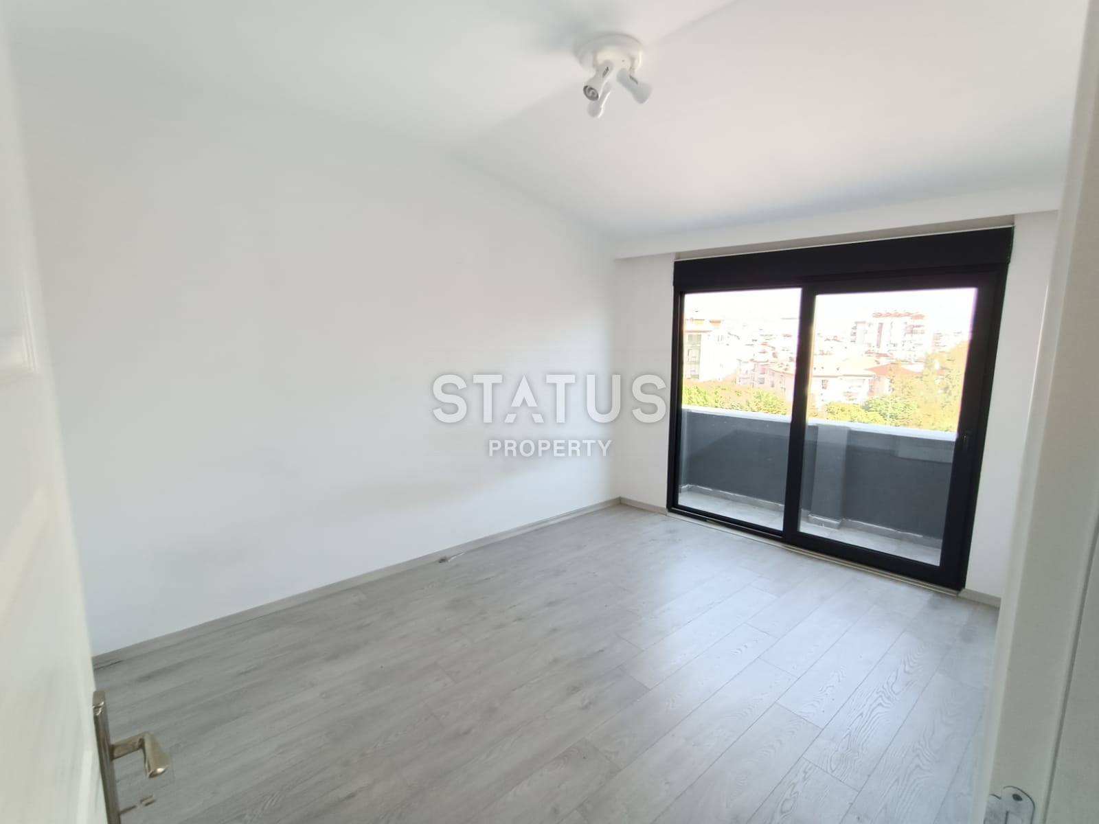 Квартира планировки 2+1 с отличным дизайном в центре Алании, 100 м2. фото 2