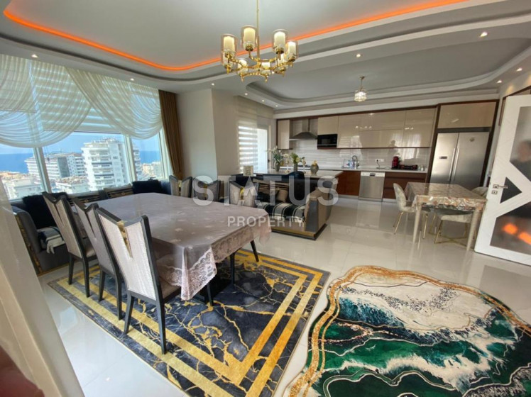 Просторные апартаменты 3+1 в шикарном комплексе, в Махмутларе фото 1