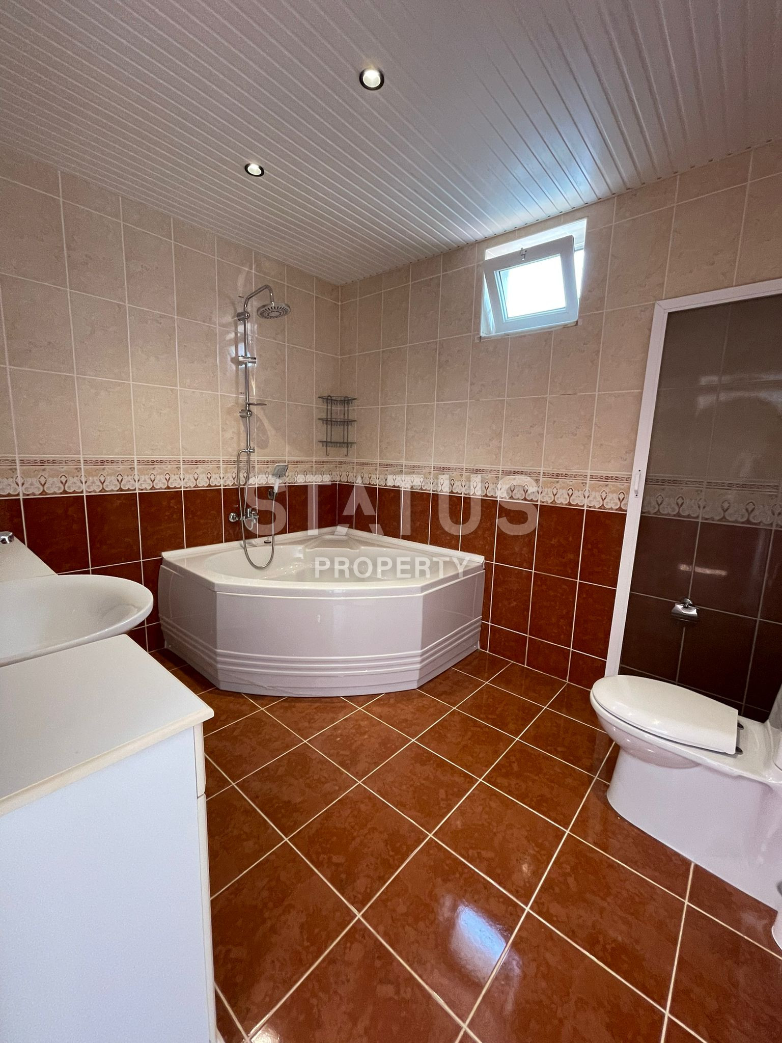 Large villa 3+1 with a swimming pool in the Kargicak area, 650 m2 фото 11