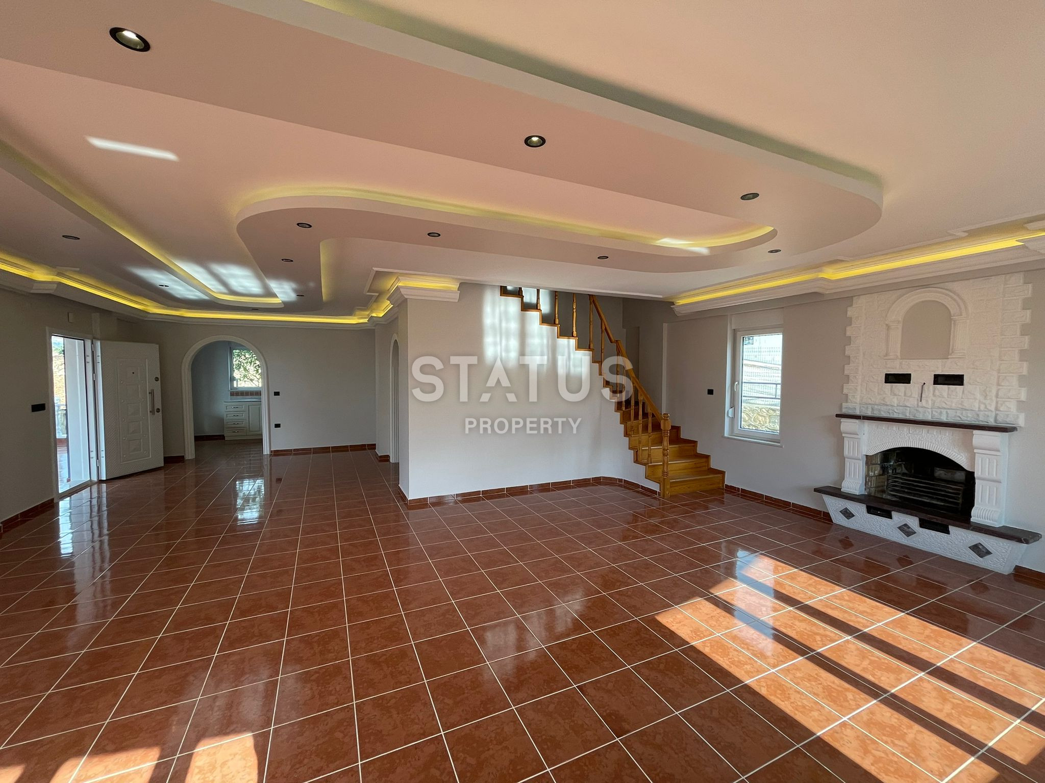 Large villa 3+1 with a swimming pool in the Kargicak area, 650 m2 фото 28