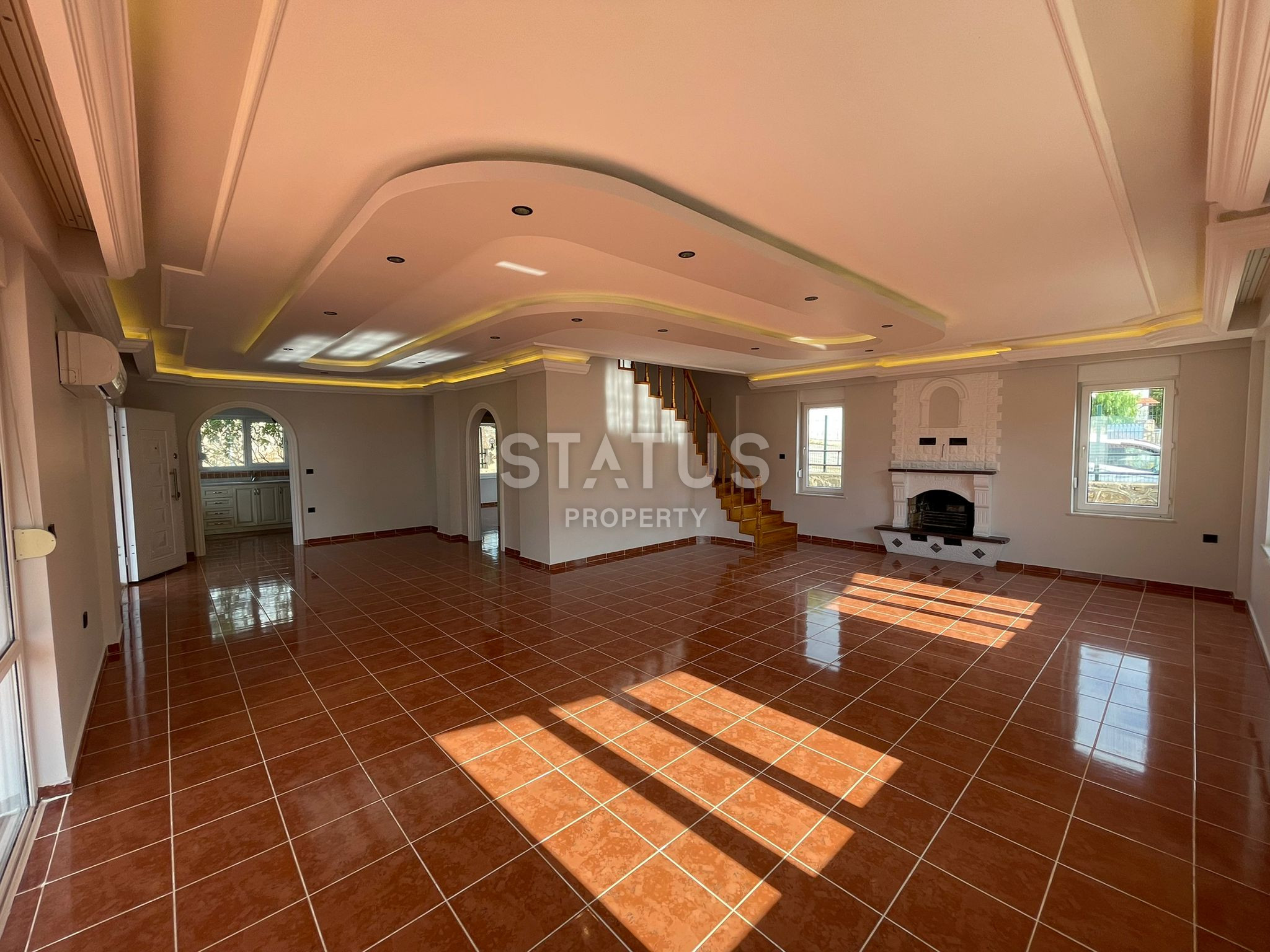 Large villa 3+1 with a swimming pool in the Kargicak area, 650 m2 фото 30