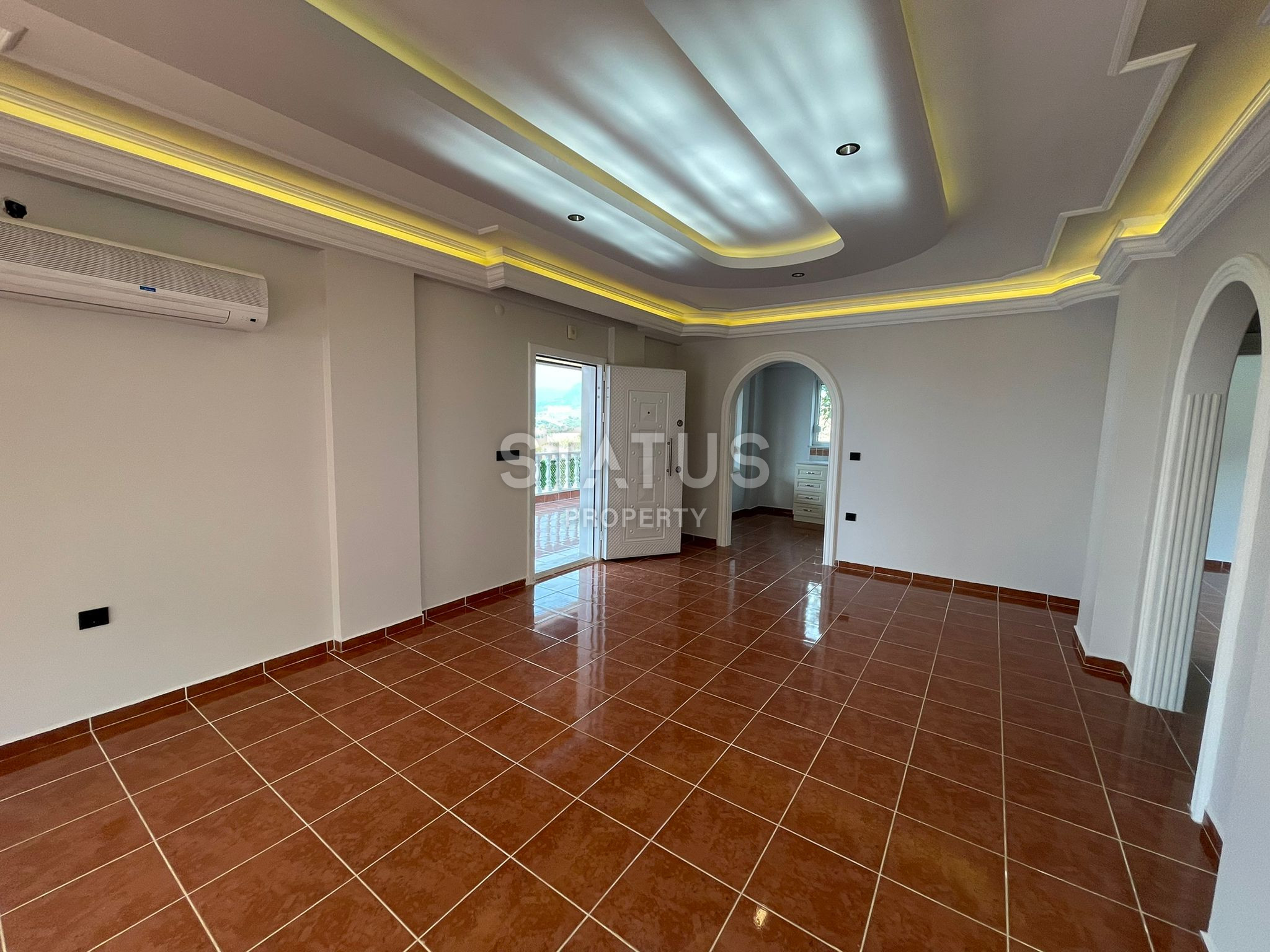 Large villa 3+1 with a swimming pool in the Kargicak area, 650 m2 фото 31