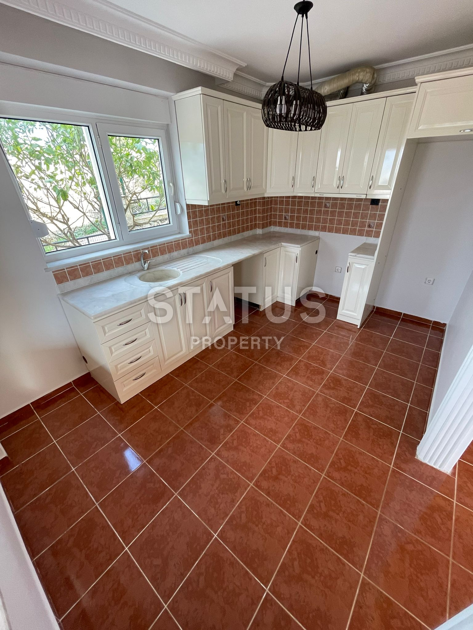 Large villa 3+1 with a swimming pool in the Kargicak area, 650 m2 фото 45