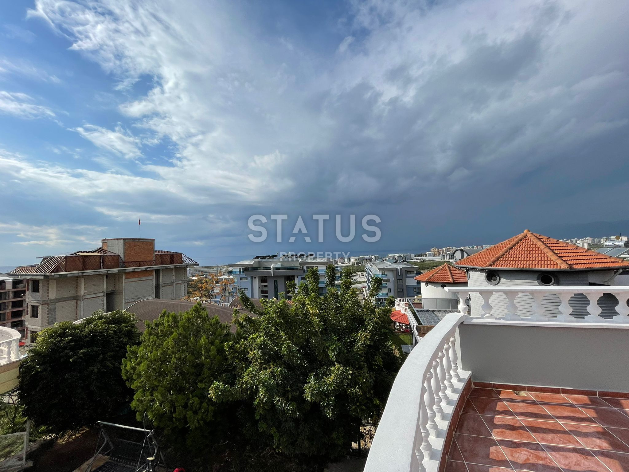 Large villa 3+1 with a swimming pool in the Kargicak area, 650 m2 фото 47