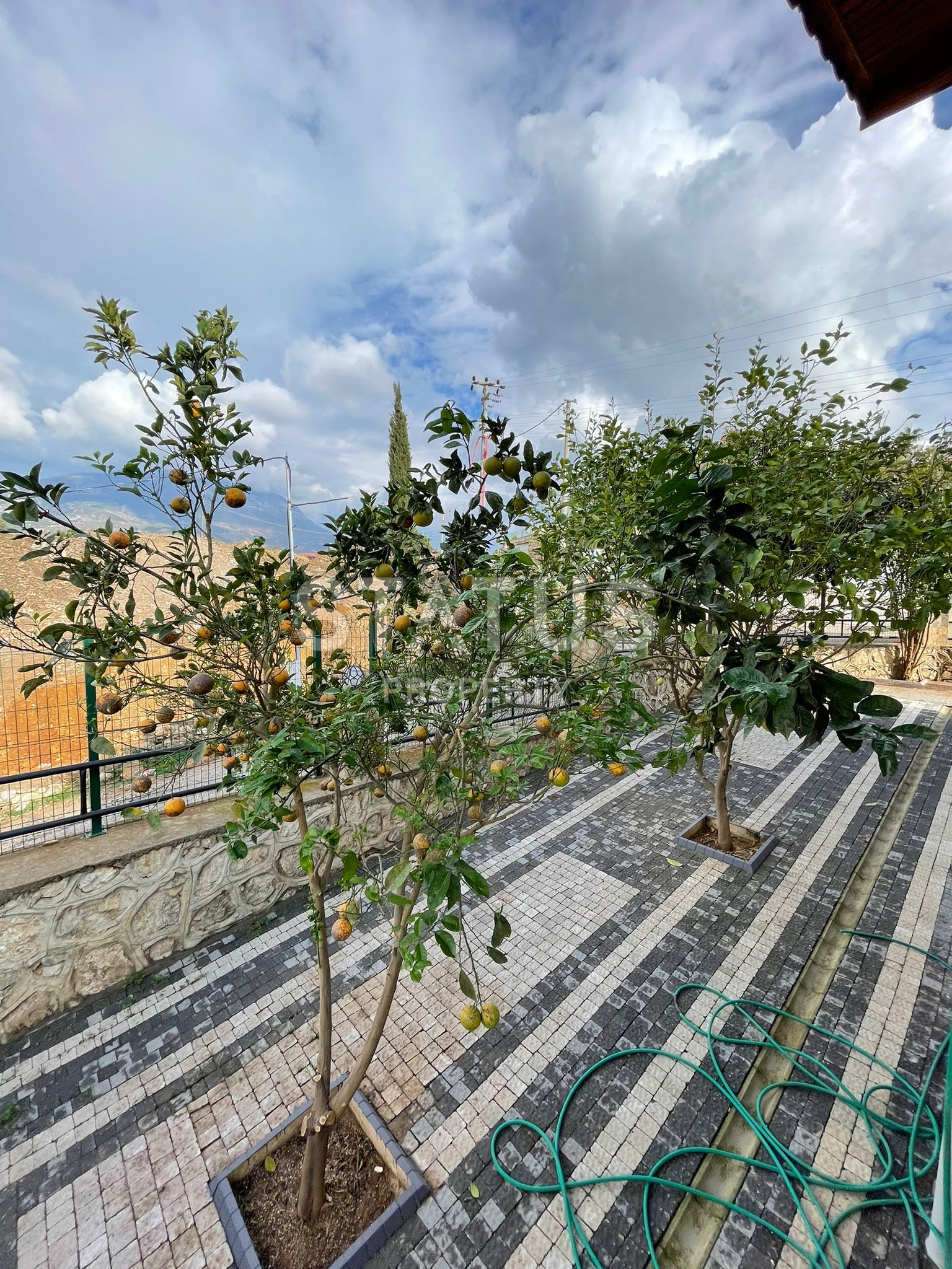 Large villa 3+1 with a swimming pool in the Kargicak area, 650 m2 фото 53