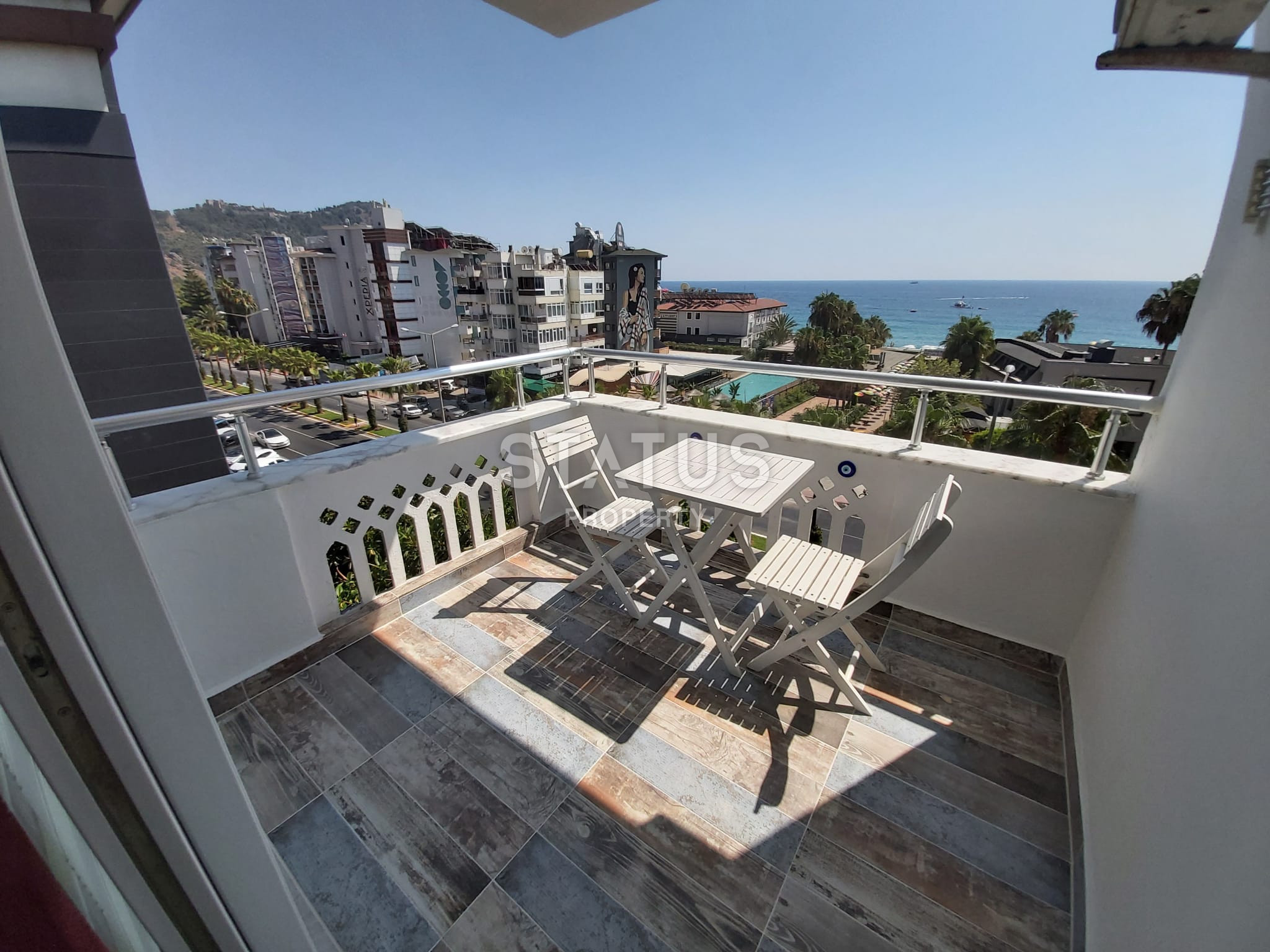Three-room apartment with a sea view, 70 meters from the Cleopatra beach, 80 sq.m. фото 8