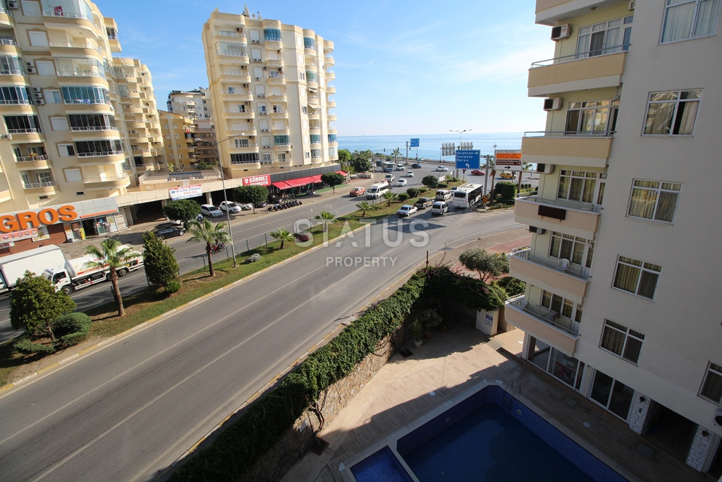 Просторная квартира 1+1 с видом на море, 65 м2 в Тосмуре. фото 6