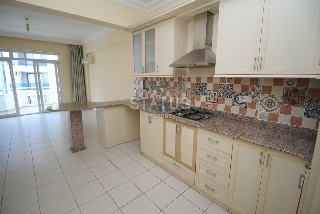 Просторная квартира 1+1 с видом на море, 65 м2 в Тосмуре. фото 8