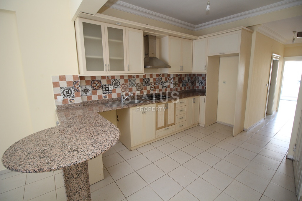 Просторная квартира 1+1 с видом на море, 65 м2 в Тосмуре. фото 9