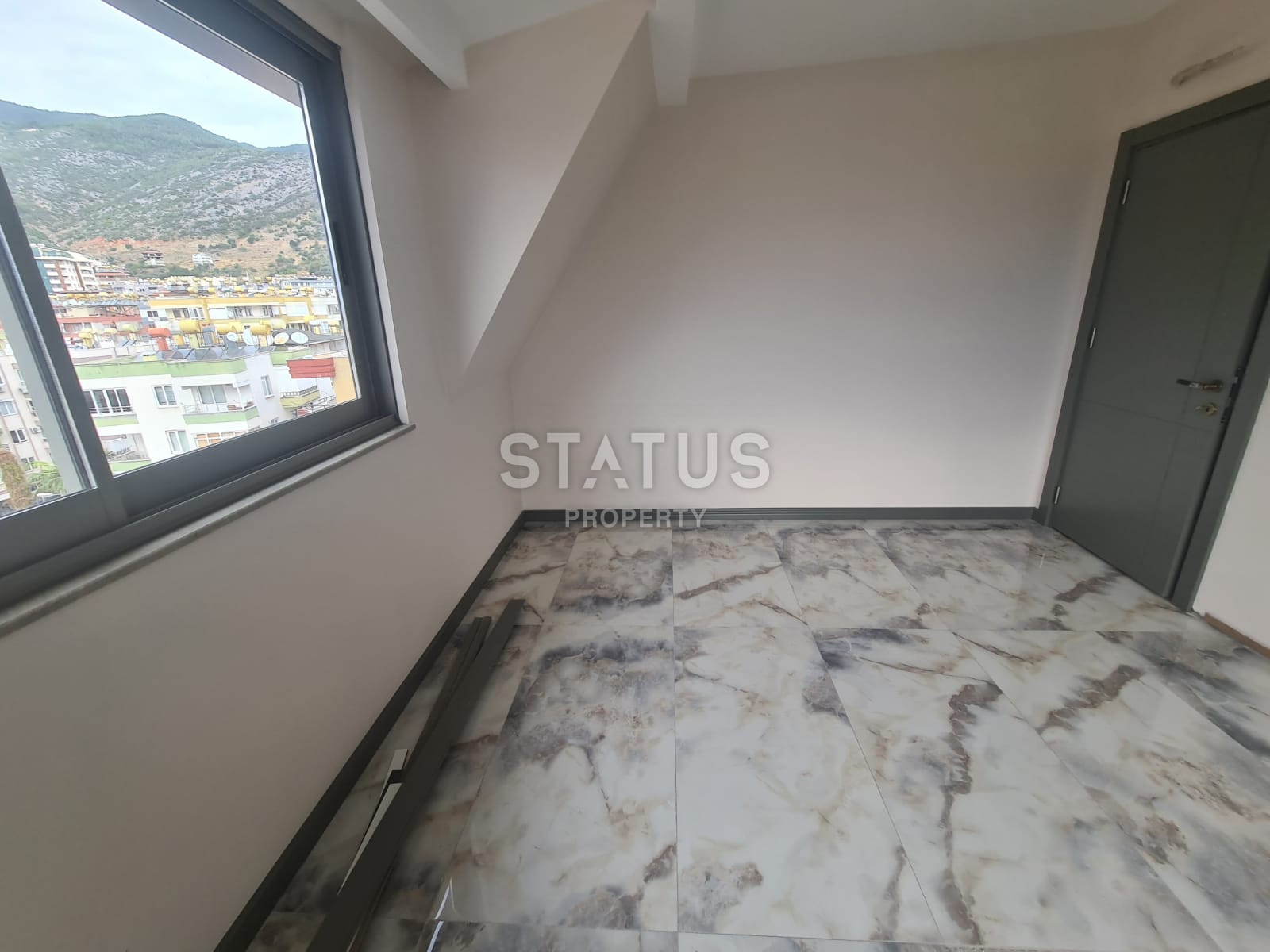 Двухуровневые апартаменты 2+1 в центре Алании в новом доме с видом на горы и Аланийскую Крепость, 120м2 фото 6