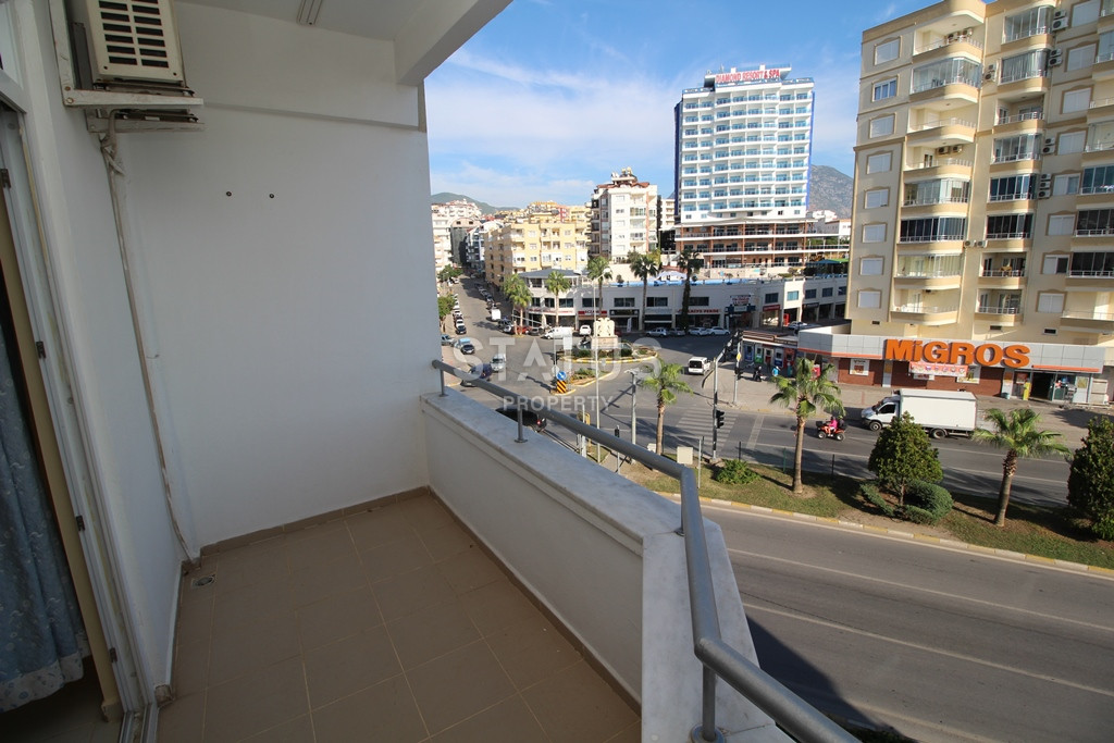 Просторная квартира 1+1 с видом на море, 65 м2 в Тосмуре. фото 15