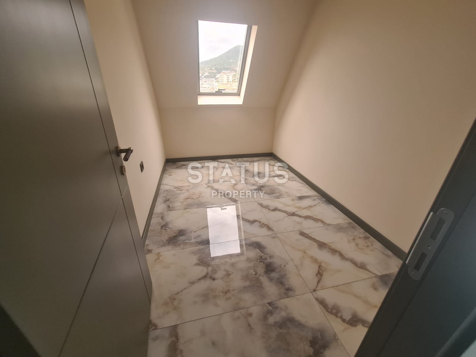 Двухуровневые апартаменты 2+1 в центре Алании в новом доме с видом на горы и Аланийскую Крепость, 120м2 фото 13