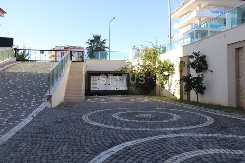 Большой пентхаус 4+1 с видом на море в районе Кестель, 250 м2 фото 4